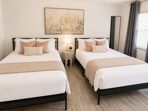 1 bedroom, iron/ironing board, WiFi, bed sheets - 2 Bd Spacious Studio in Clearwater with Pool #8 (Clearwater)