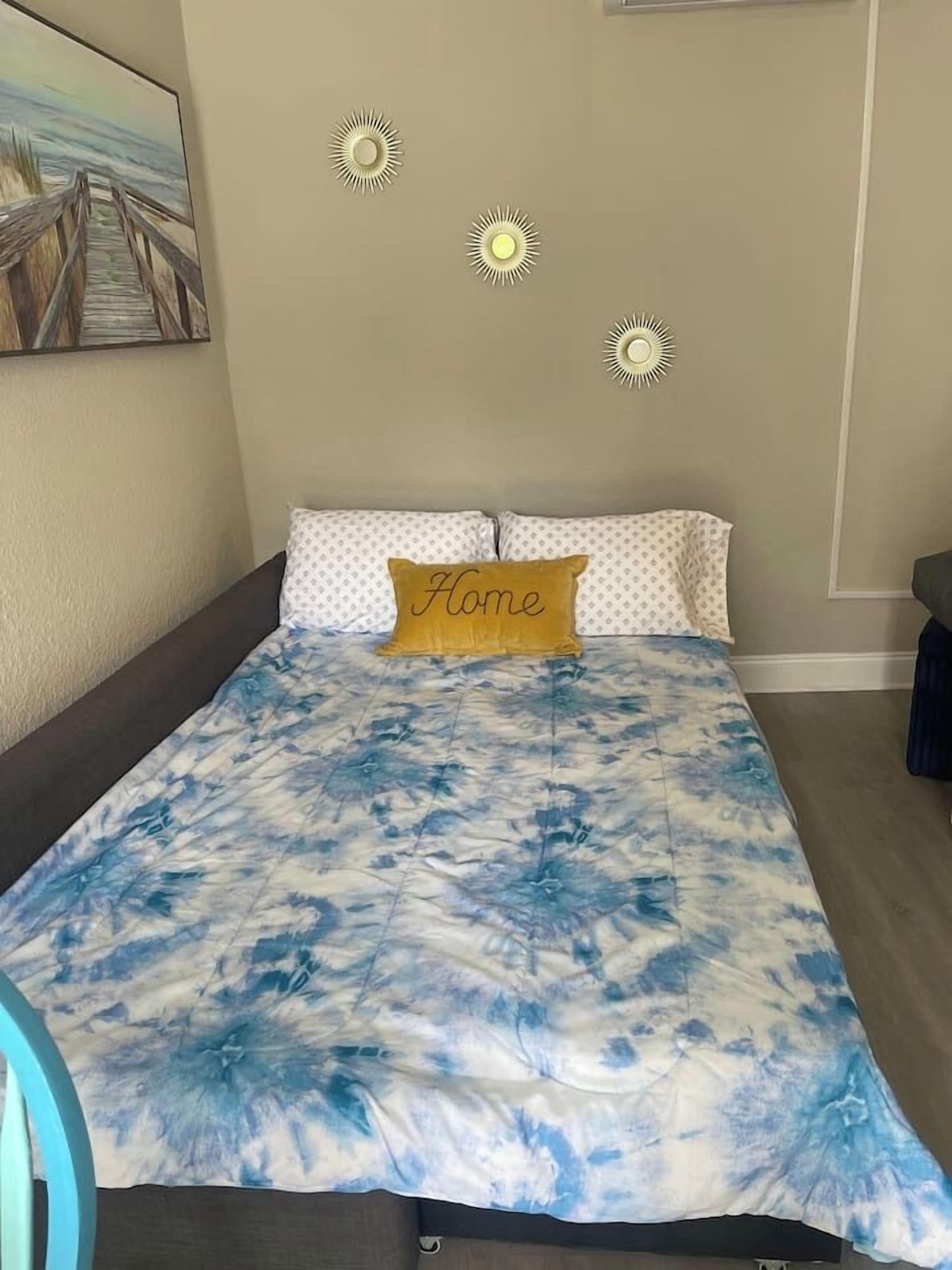 1 chambre, fer et planche à repasser, Wi-Fi, draps fournis