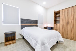1 bedroom, desk, iron/ironing board, WiFi - 1D Casa Curie Coliving - Cama Matrimonial + Wifi (Monterrey)