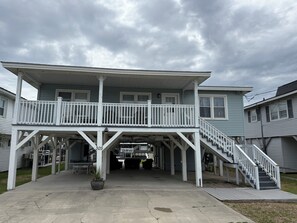 Exterior - CHERRY GROVE CHANNEL HOUSE-AMAZING LOCATION- PRIVATE DOCK FOR FISHING & KAYAKING (North Myrtle Beach)