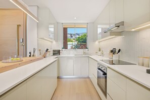 Private kitchen - Breathtaking Beachfront Home with Panoramic Sea Views - Steps from the Beach (Cape Town)