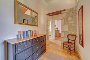 Le charpentier ***gîte cosy à la campagne | Interior