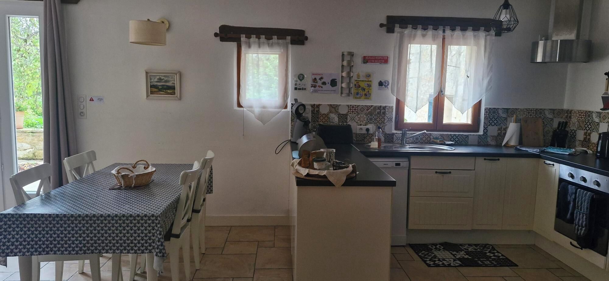 Gîte de charme de plain-pied avec jardin à 10 minutes de Bergerac | Cuisine privée | Chaise haute