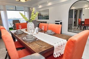 Familienapartment, Stadtblick | Speisen