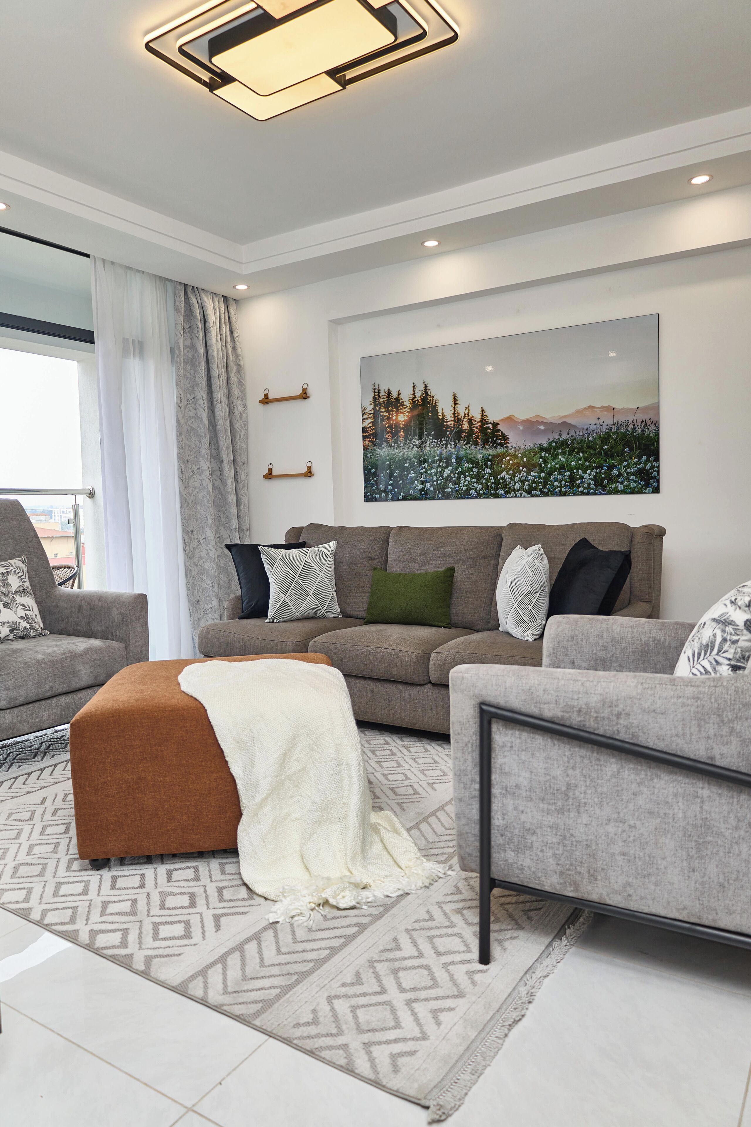 Family Apartment, City View | Living area