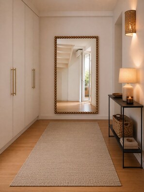 Interior - Duplex with panoramic terrace - Centre, Saint-Paul-de-Vence - Air conditioning & WiFi (Saint-Paul-de-Vence)