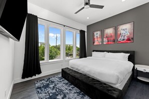 3 quartos, ferros/tábuas de passar roupa, Wi-Fi, roupa de cama