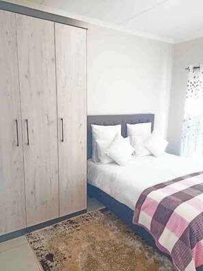 Apartment, 2 Bedrooms, Balcony - Blest5 Tranquil Stay 1 (Johannesburg)