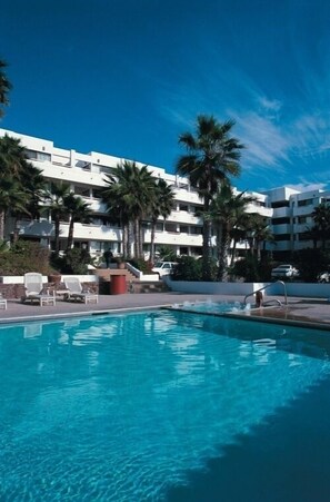 Pool - Rosarito | Family Beach Retreat | Pool + Beach | 2BR (Rosarito)