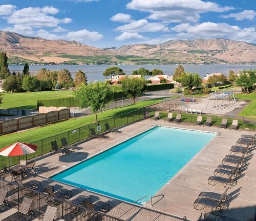 Lake Chelan | Family Lake Escape | Pool + Lake | 2BR