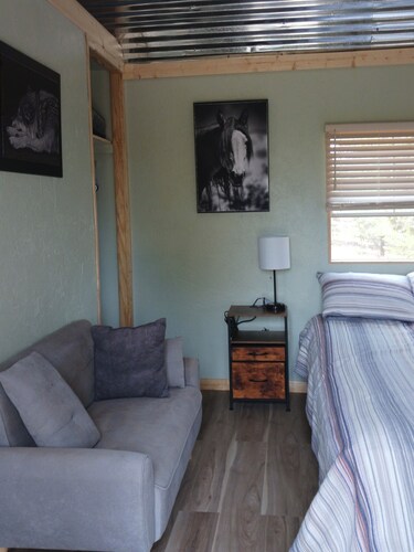 Peaceful off grid cabin retreat in Candy Kitchen NM perfect for relaxing getaway