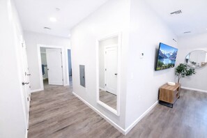 Interior - 2BR • Yale Visit Stay + Easy Parking (New Haven)