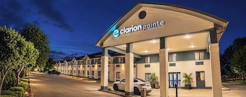 Clarion Pointe Springfield Southeast