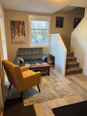 Interior - Cozy Trailside Getaway. Snowmobile and ATV Trail Access. Near Sugarloaf. (Eustis)