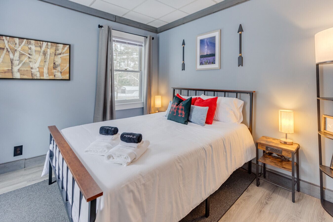 Bedroom 1 - Queen size bed