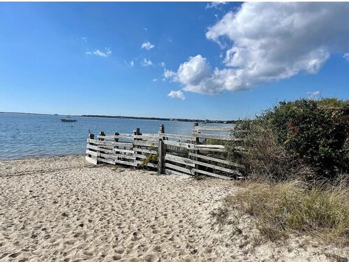4BR Coastal Retreat Walk to Beach, Deck & BBQ Sleeps 12 Near Ocean Backyard Deck