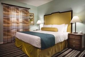 Room - Orlando | Couples Theme Park Getaway | Pool + Hot Tub (Orlando)