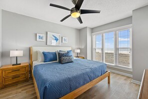 3 bedrooms, iron/ironing board, travel cot, free WiFi - NEW! Coastal Shores - Direct Oceanfront w/ Pool in North Myrtle Beach (North Myrtle Beach)