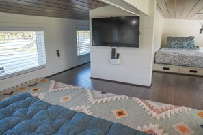 Room - Pet Friendly 2-bedroom loft cabin at Black Prong Resort (Morriston)