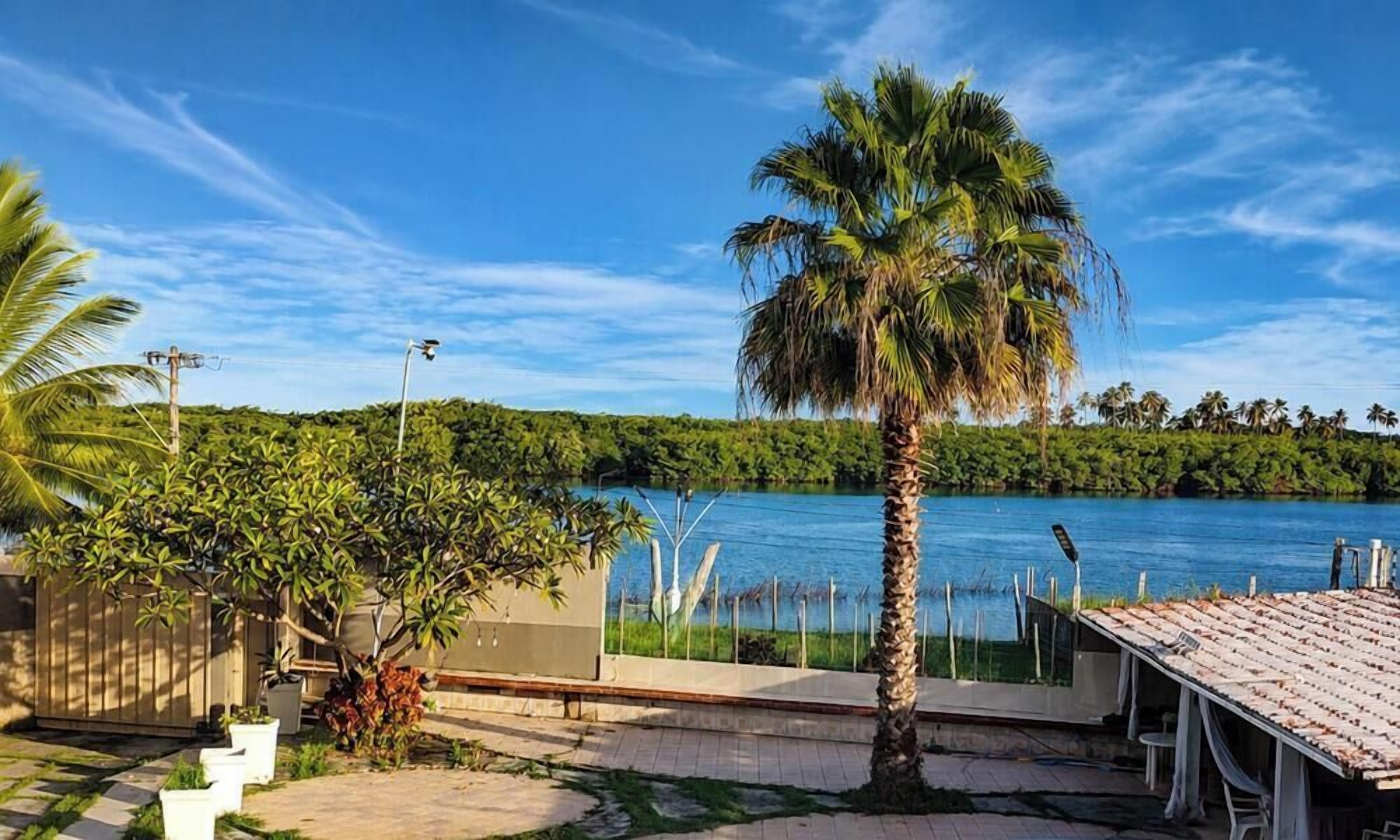 Honeymoon House, Pool Access, Lake View | Lake view