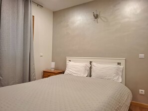 2 bedrooms, iron/ironing board, Internet, bed sheets - PRAIA DA ROCHA - DOM QUIXOTE (Portimão)