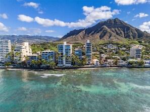 Exterior - OCEANSIDE SANCTUARY - Waterfront 2 bed/2bath on Oahu's Gold Coast (Honolulu)