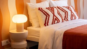 2 bedrooms, iron/ironing board, WiFi, bed sheets - Stylish and chic apartment, near the Croisette (Cannes)