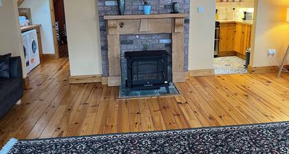 Fantastic Loft Apartment with Ocean Views 5 mins from Cliffs of Moher and Doolin