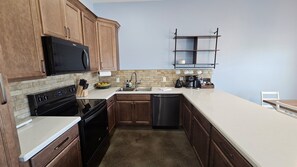 Private kitchen - Salt & Sky, Unit A Side (Matagorda)