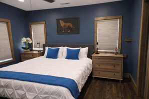 10 Schlafzimmer, BĂŒgeleisen/BĂŒgelbrett, WLAN, BettwĂ€sche