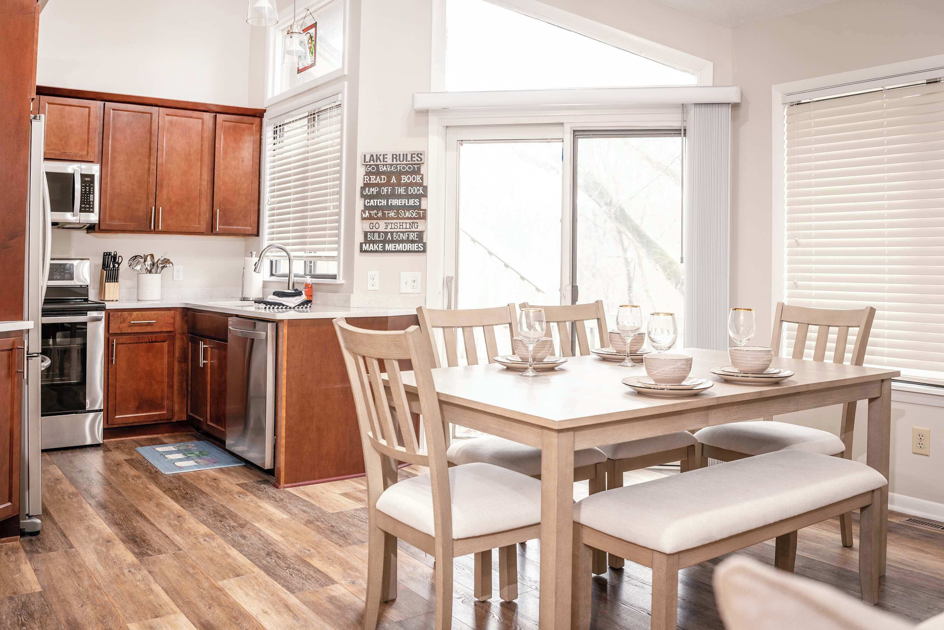 Condo, Berbilang Katil, Fireplace, Golf View (Lakeside Living at Abbey Springs) | Tempat makan