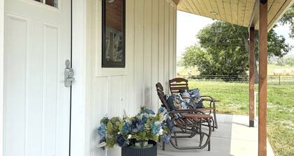 Country Cottage - New Construction On 20 acres