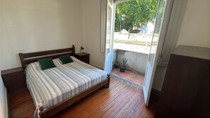 2 bedrooms, free WiFi, bed sheets - Patio Charrúa (Montevideo)