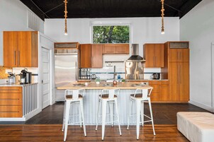 House (Multiple Bedrooms) | Interior