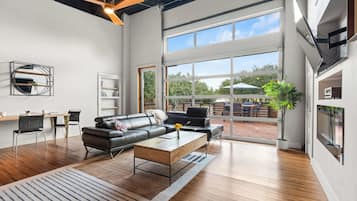 House (3 Bedrooms) | Front of property