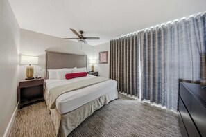 1 bedroom, iron/ironing board, WiFi, bed sheets - Oceanfront Oasis | Pono Kai Resort | B204 (Kapaʻa)