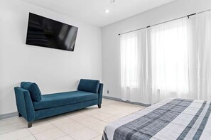 Apartment (2 Bedrooms) | Interior - Modern Beachside Condo w/ Pool-south Padre Island (South Padre Island)