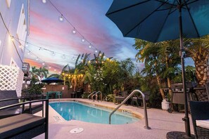 Apartment (2 Bedrooms) | Interior - Modern Beachside Condo w/ Pool-south Padre Island (South Padre Island)