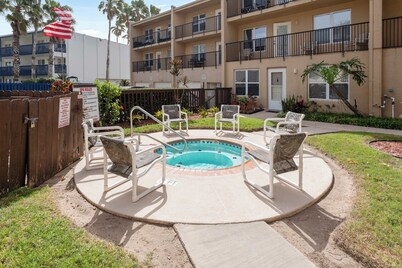 Steps From Beach, Condo With Pool and Hot Tub