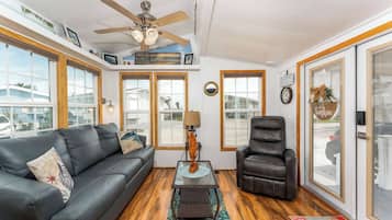 House (1 Bedroom) | Front of property