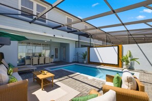 Pool - Epic Fireworks Retreat at Windsor Island - Steps to Clubhouse - Private Pool (Davenport)