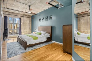1 bedroom, desk, iron/ironing board, free WiFi - Clocktower Views | Sky Lofts 1BR | 30+ Stay (Denver)