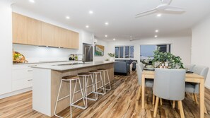 Dining - Belle Haven - luxurious 5 bedroom air conditioned home , 200m stroll to the beach Agnes Water. (Agnes Water)