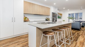 Private kitchen - Belle Haven - luxurious 5 bedroom air conditioned home , 200m stroll to the beach Agnes Water. (Agnes Water)