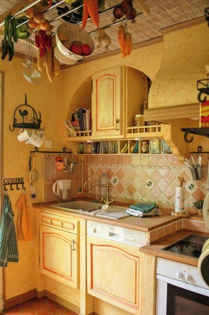 Shared kitchen - Le Coco Loco (Le Luc)