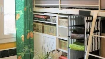 Chambre Simple Économique, salle de bains commune