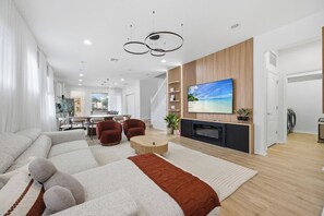 TV, video games - 5 Bedroom 5.5 Bathroom Windsor at Westside 8800 (Kissimmee)