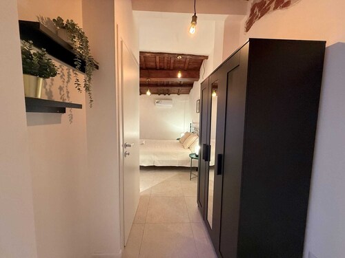 Cozy renovated house in central area