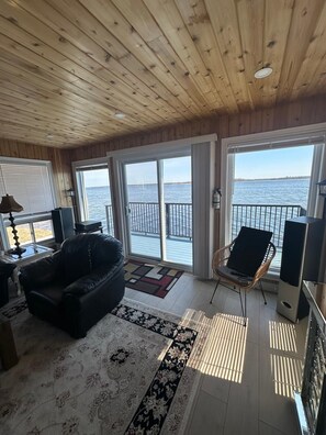 TV, offices - Lakefront Family Cottage! Pool & Hot Tub! (Kawartha Lakes)