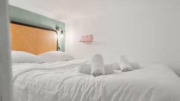 1 habitación, wifi y ropa de cama